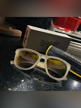 goodr BNWT Frosted White Frame Sunglasses with Yellow Mirrored Lenses